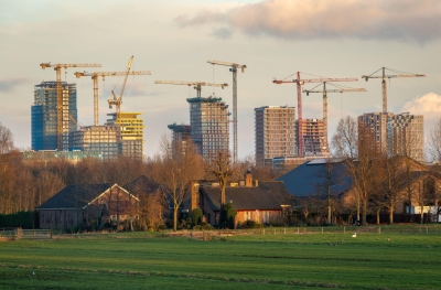 AmsterdamZuidoost : New high rises in Amsterdam Zuid Oost (Photo: Milos Ruzicka)