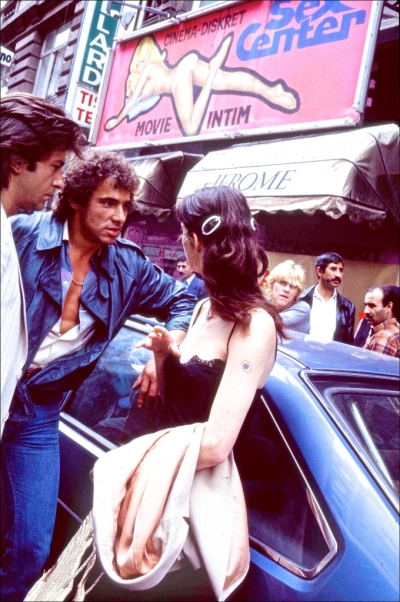 Setfoto Frankfurt Kaiserstrasse links Hanno Pöschl _ Bild Roger Fritz